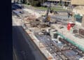 Cagliari, la ruspa spacca la condotta idrica: centinaia di famiglie disperate senz’acqua in viale Diaz (VIDEO)