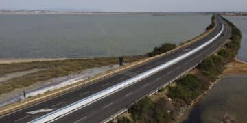 Cagliari, al via i lavori di sostituzione delle barriere centrali lungo la statale 195: restringimenti delle carreggiate per due mesi