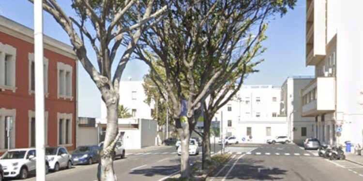 Cagliari, pedone investito sulle strisce in viale Colombo