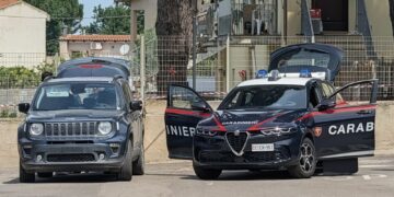 Regolamento di conti fra sardi e stranieri con bastoni e spranghe davanti al centro accoglienza di Monastir