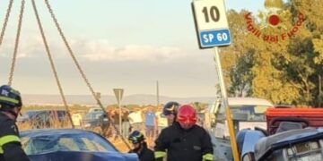 Villacidro, travolto e ucciso da un’auto mentre era alla guida del suo trattore: addio al 48enne Massimo Poddesu