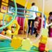 Sestu, manca il personale e chiude la scuola: bimbi trasferiti in un altro plesso, insorgono i genitori