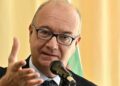 No ai compiti assegnati alle 8 di sera e a più verifiche in un giorno: Valditara gioca d’anticipo
