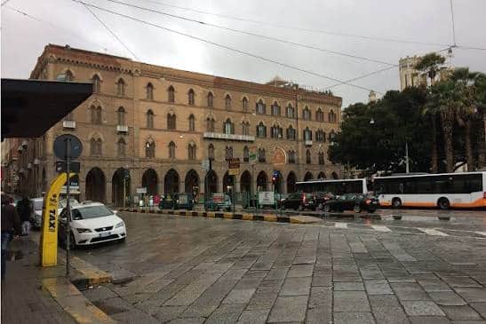 Cagliari: risse, coltelli e minacce di morte: “In piazza Matteotti situazione fuori controllo”