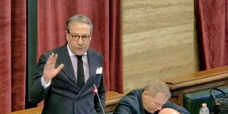 Cagliari, Farris attacca il parere dei revisori sull’emendamento del sindaco: “Non sono chiare le fonti di finanziamento”
