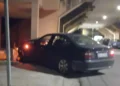 Assemini, auto si schianta contro un muro in pieno centro: paura in via Carife