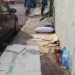 Cagliari, in via Venturi il marciapiede si trasforma in camera da letto