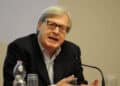 Vittorio Sgarbi ricoverato in terapia intensiva