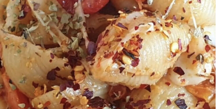 La cultura nel piatto, coccioloni con pomodorini gratinati