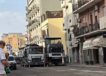 Cagliari, viale Sant’Avendrace diventa un cantiere: nuovo asfalto e rebus traffico