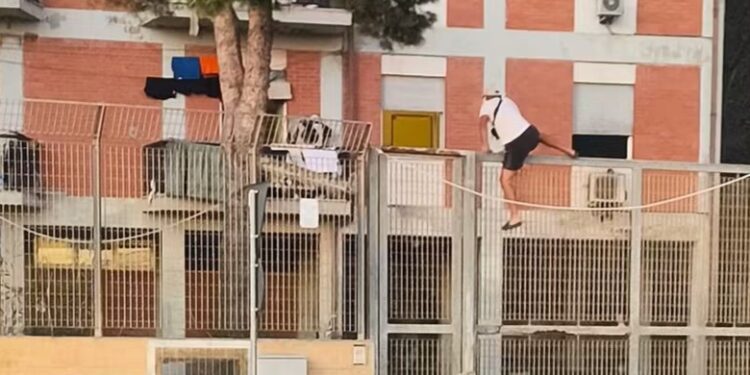 Emergenza migranti a Monastir, la sindaca chiede autobus Arst per soli stranieri verso Cagliari