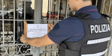 Uomo accoltellato ad Alghero, disposta la chiusura di un esercizio pubblico: “Minaccia per il quartiere”