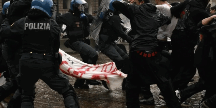 Cortei, sì al reato di partecipazione violenta e al fermo preventivo per i minori: “Paghino i genitori”