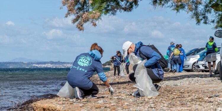 Quartu Sant’Elena, tutti in spiaggia per un mare più pulito: al via Clean-Up day, una mattinata dedicata alla divulgazione