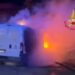 Assemini, paura in via Piave: prende fuoco un furgone nella notte