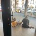 Cagliari, “in via Sonnino senza tetto dormono e passano la giornata nell’ingresso di un palazzo”