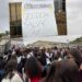 Cagliari, al De Sanctis-Deledda gli studenti tutti in piazza: e parte la segnalazione topi