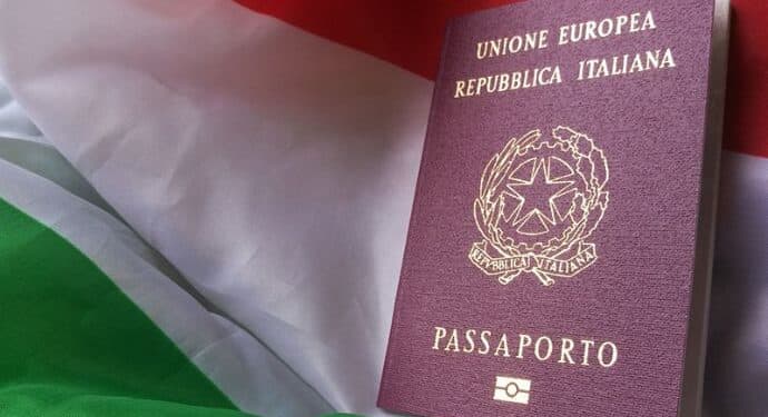 Il passaporto italiano è settimo nella classifica mondiale del 2026
