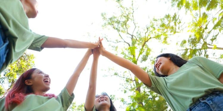 Cento euro all’anno alle ragazze fino ai 20 anni in Sardegna per comprare gli assorbenti